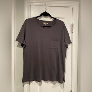 NWOT Madewell Size S Charcoal Gray Short Sleeve Crew Split Hem Pocket Tee Shirt